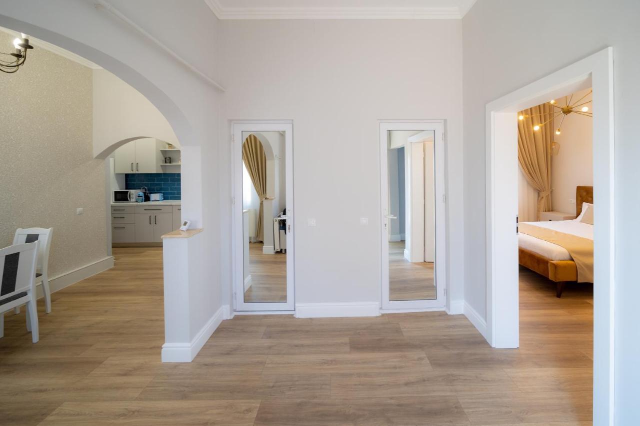 Bluesky Ultra-Central Premium Apartment ออราแด ภายนอก รูปภาพ